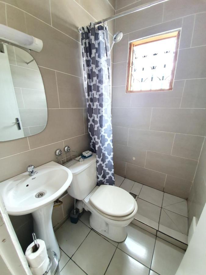 Appartement Makepe Bm 2 Douala Luaran gambar